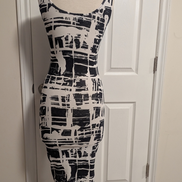 Bebe Black and White Bodycon Midi Dress Scoop Neck - Picture 2 of 10